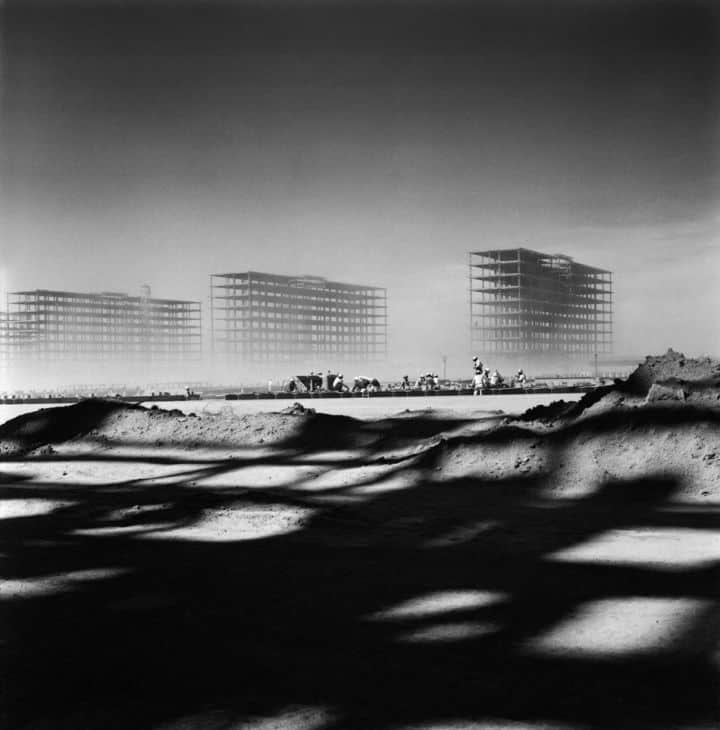 Esplanada dos Ministérios em construção. Brasília, 1958. Foto: Marcel Gautherot/IMS